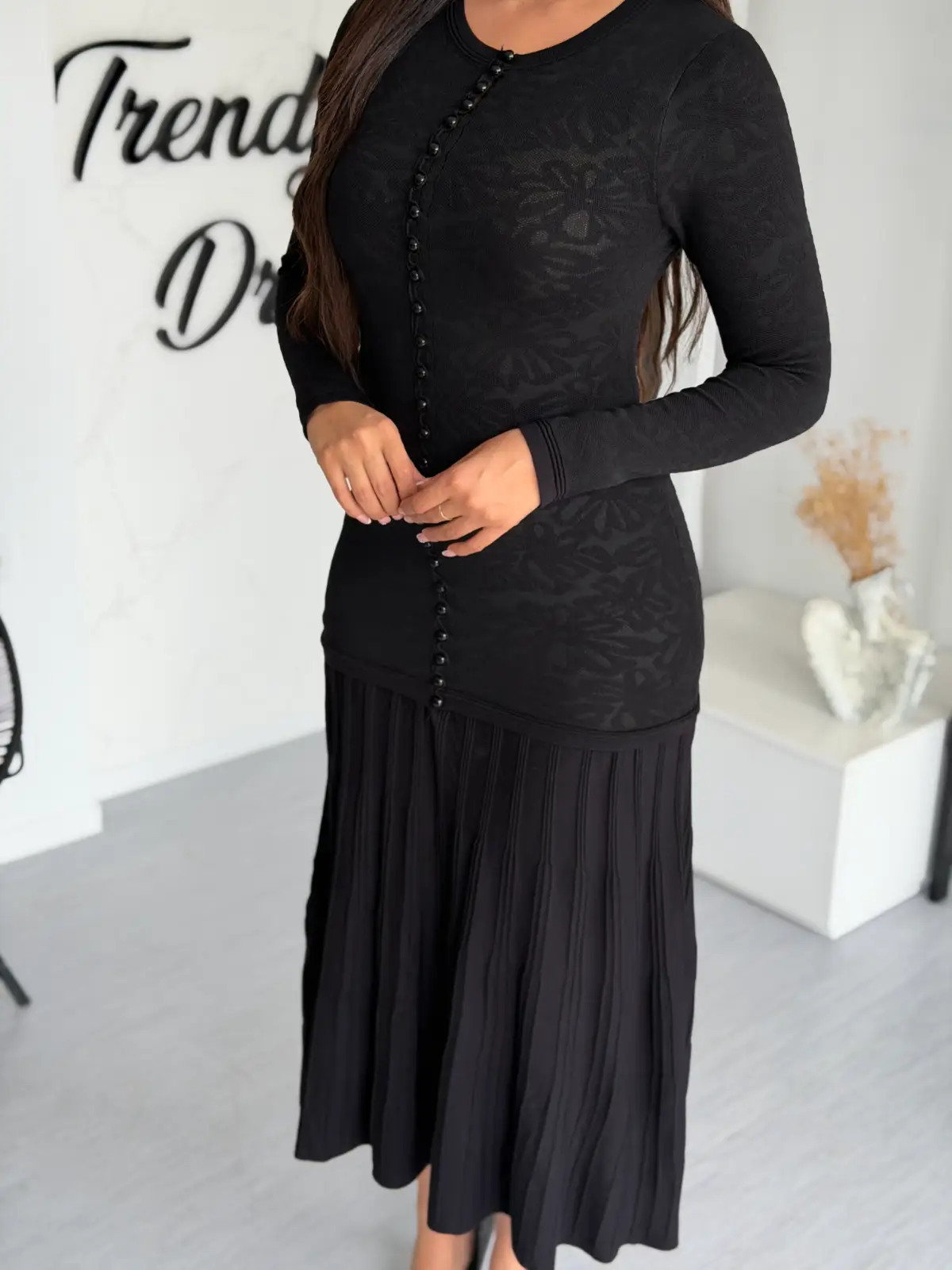 ROBE NOIRE ÉLÉGANCE