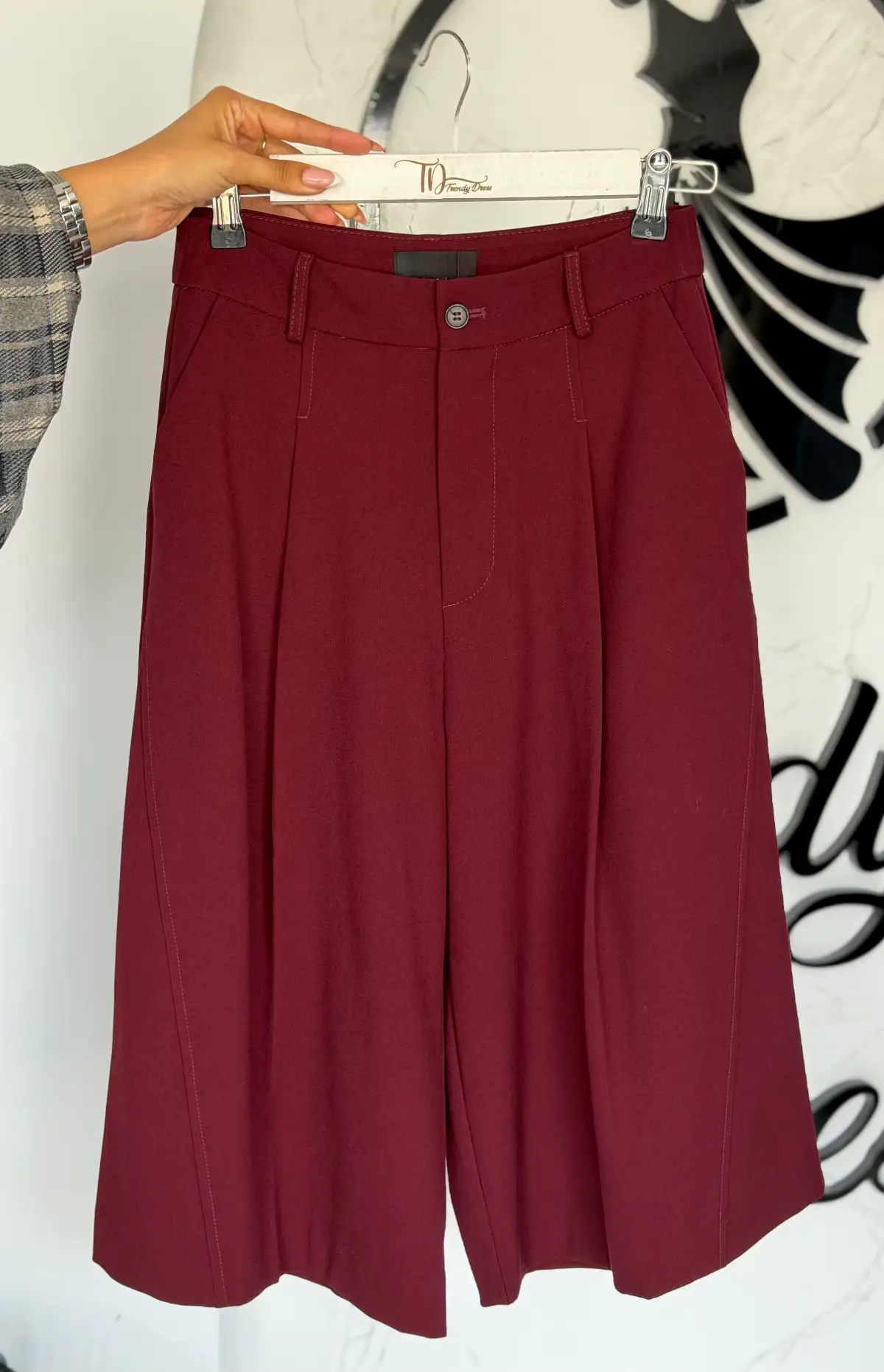 SHORT À PINCES MAËLYS