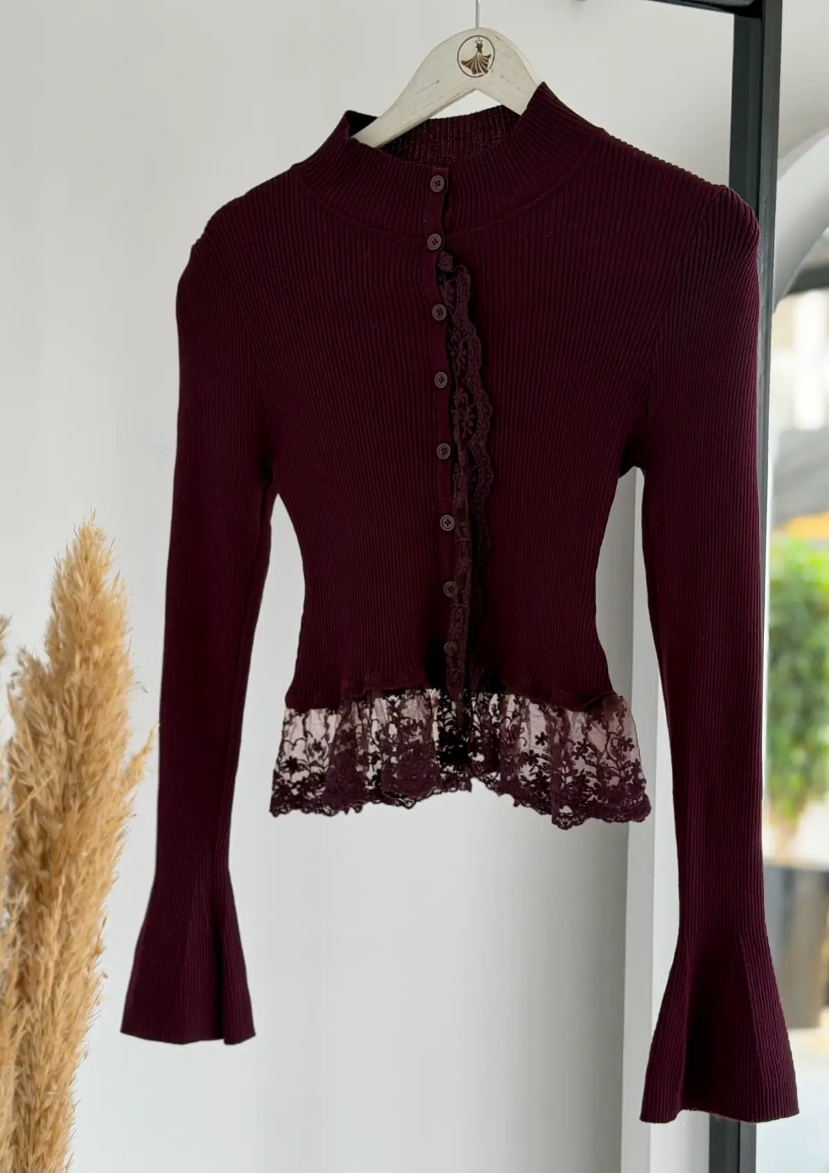 TOP GILET EN DENTELLE ÉLISE